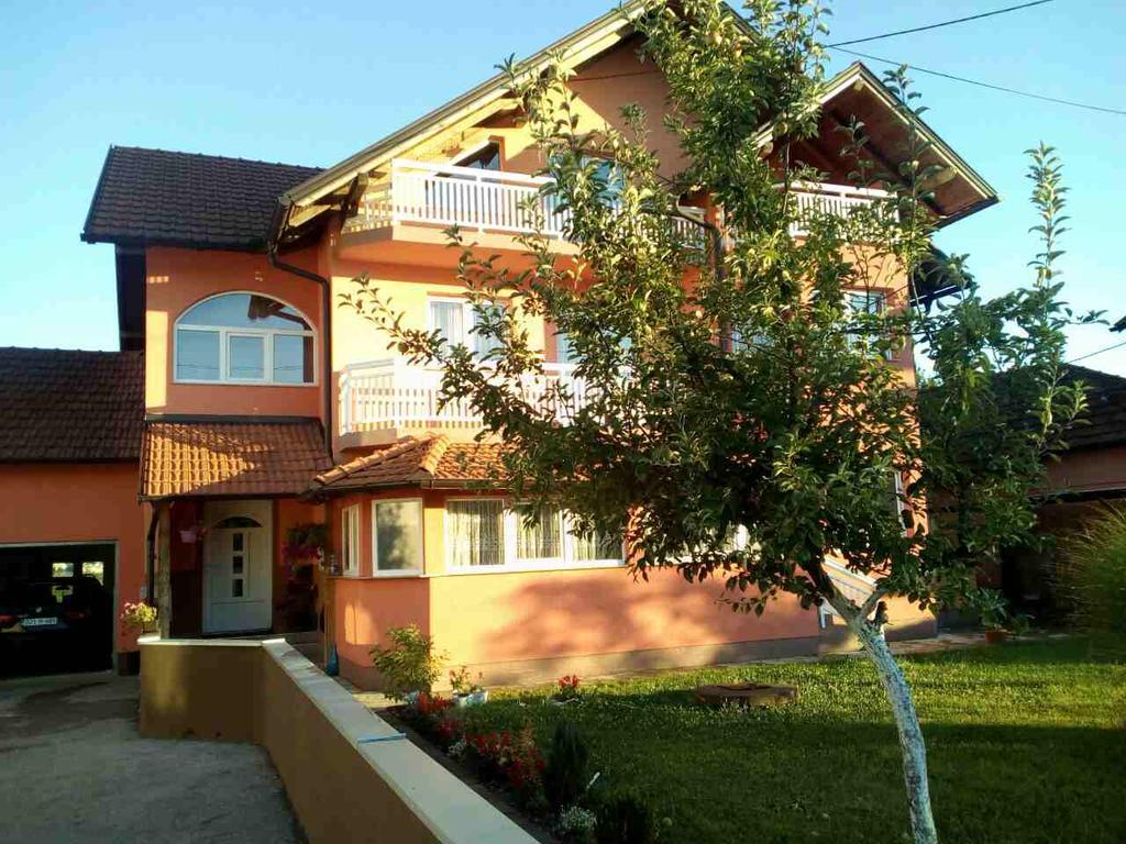 Apartments Alibasic Dubrave Gornje Bagian luar foto