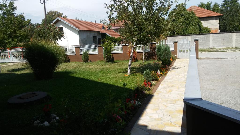 Apartments Alibasic Dubrave Gornje Bagian luar foto